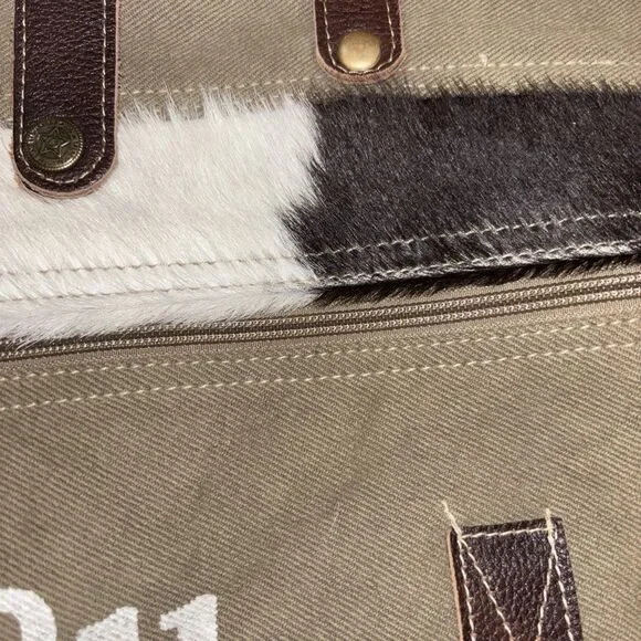 Myra 1930 Classic Messenger Bag Purse Leather Cowhide Canvas Boho Bag Cow Y2K - Picture 3 of 6